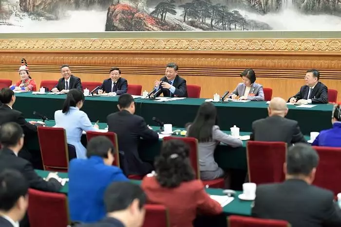 共和國是紅色的！習(xí)近平今年兩會(huì)這樣談“初心”(圖3)